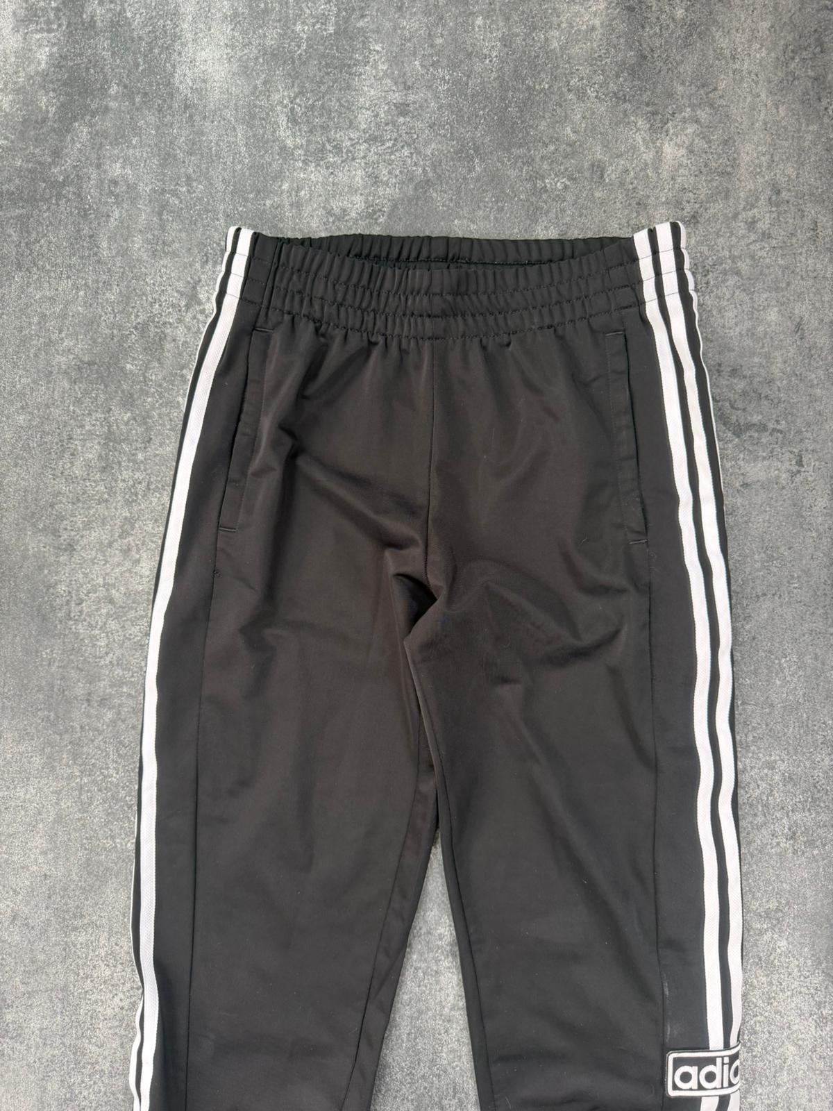 Adidas Adibreak Trackpants in XL