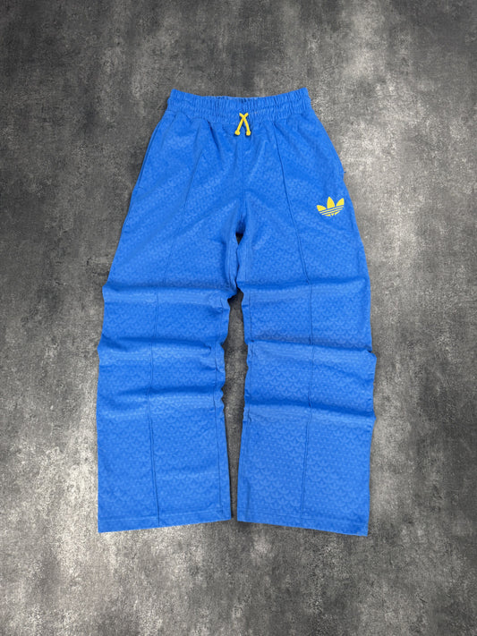 Adidas Firebird mit Adidas Logo in 38